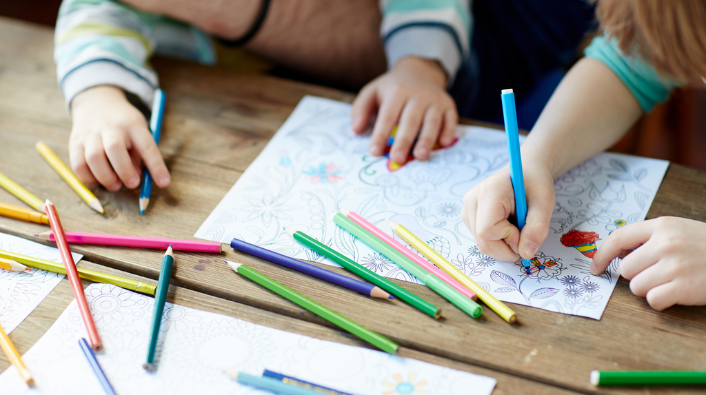 children drawing